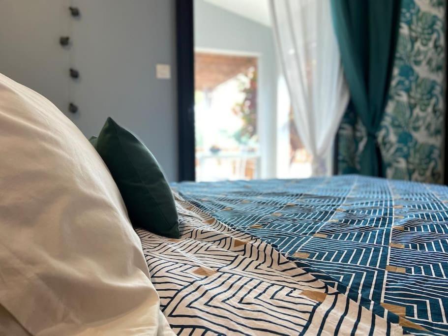 Cocooning Tropic Studio Avec Jacuzzi Privatif Saint-Louis Exteriör bild